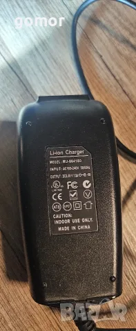 Мощен LED фар за велосипед с Li-ion батерия и зарядно 8.4V, снимка 2 - Аксесоари за велосипеди - 55630266