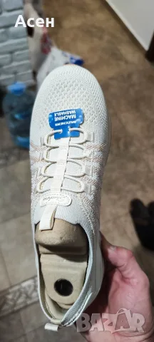 нови маратонки Skechers 39 номер, снимка 2 - Маратонки - 55683384