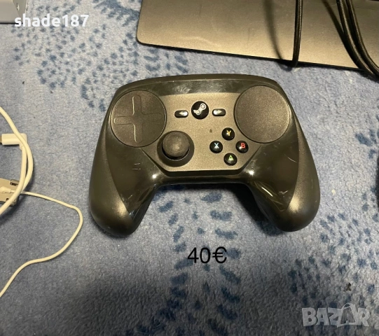 оригиналният Valve Steam Controller 