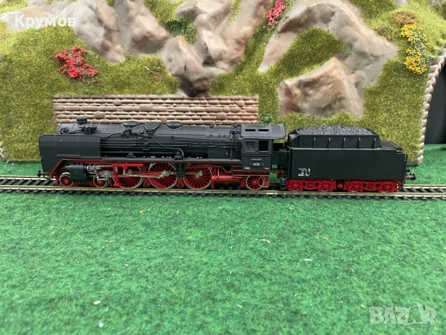 Локомотив парен Роко BR01 HO 1:87 влак ЖП модел кутия, снимка 3 - Колекции - 54335833