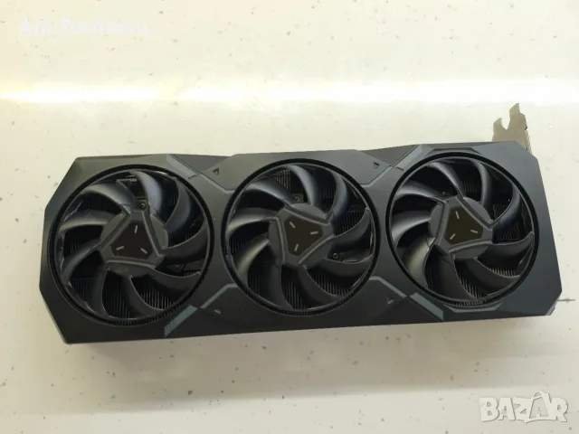 AMD Radeon RX 7900 XT 20GB, снимка 3 - Видеокарти - 55478329