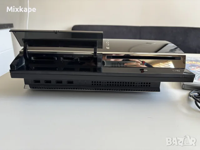 Продавам PlayStation 3 Fat Backwards Compatible CECHC04 – Уникално запазена!, снимка 2 - PlayStation конзоли - 55509576