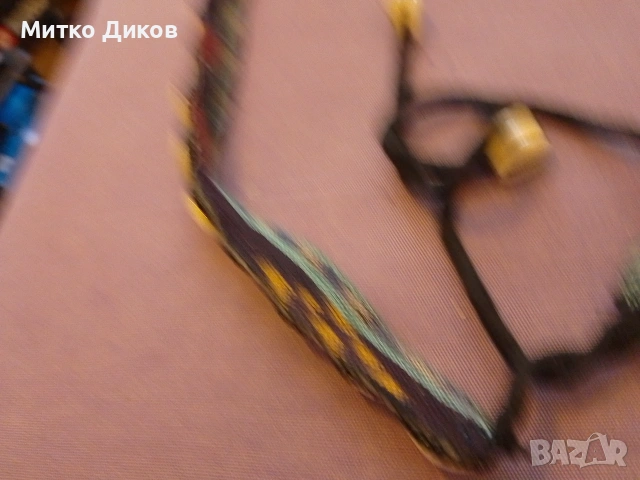 ръчно изработено бохо колие тип чокър с бели мидички тип Каури върху черен шнур., снимка 3 - Колиета, медальони, синджири - 54965121