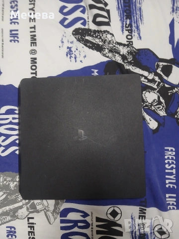 ps4 перфектно състояние 