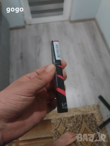 гланц за устни , снимка 4 - Декоративна козметика - 54569406