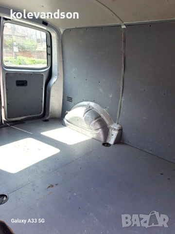 VW T5 Transporter 2.5 TDI, снимка 3 - Бусове и автобуси - 54085701