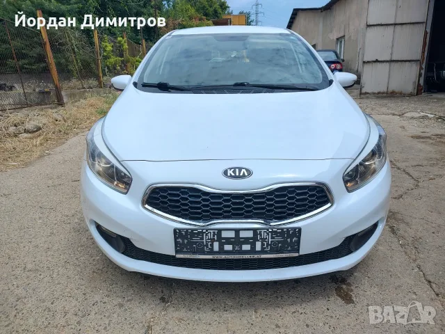 Kia Ceed 1.4 16V , снимка 11 - Автомобили и джипове - 55176783