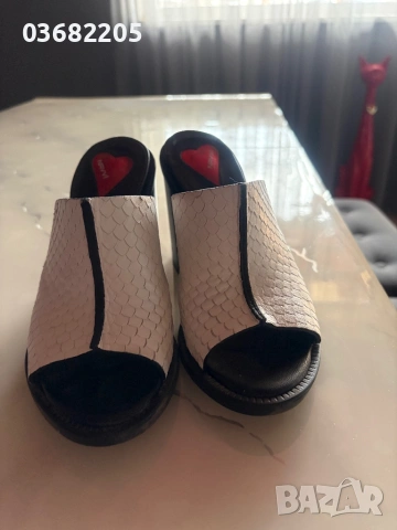 Чехли естествена кожа, снимка 2 - Чехли - 53992680