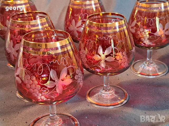 кристални чаши за вино Bohemia рубинен кристал с позлата 35/1, снимка 3 - Чаши - 54176679