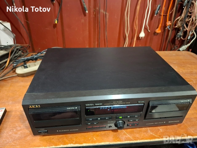 Продава се двукасетен дек Akai DX-W1100., снимка 4 - Декове - 54457808