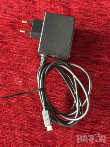 оригинално захранване за Nintendo switch