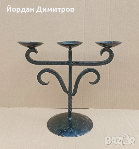 кован свещник 