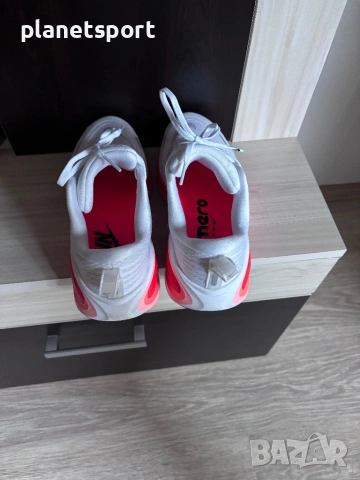 Nike Vomero Plus Дамски маратонки , снимка 4 - Маратонки - 54716895