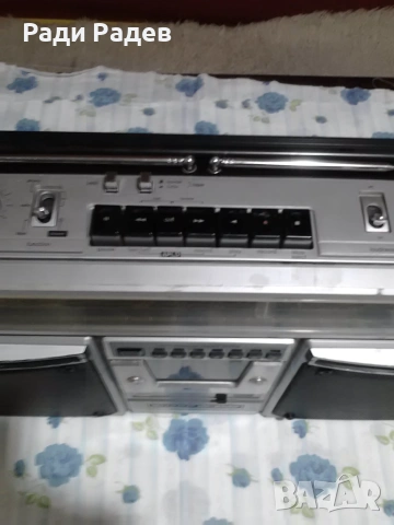 Радиокасетофон SHARP GF-8585, снимка 4 - Антикварни и старинни предмети - 55089512