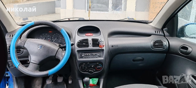 пежо 206 1.1 бензин 2003г фейс , снимка 2 - Автомобили и джипове - 54595315