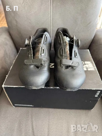 Шосейни обувки Fizik Tempo R5 + педали Shimano R550, снимка 2 - Велосипеди - 53996785
