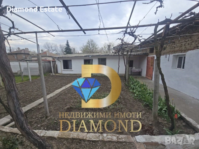 Двуетажна къща близнак в Димитровград, кв. Марийно, снимка 4 - Къщи - 53995423