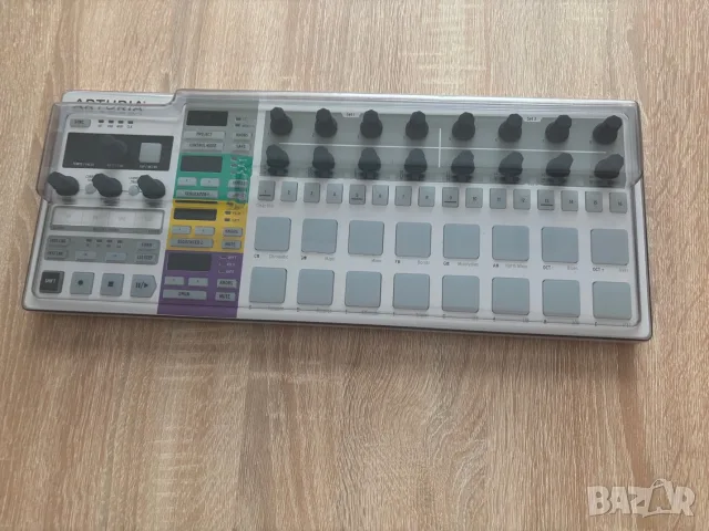 MIDI контролер - Arturia Beatstep Pro + Decksaver, снимка 3 - Други - 55422995
