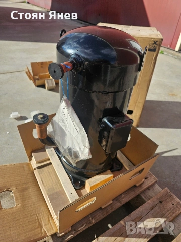 Хладилен компресор Daikin JT300DA-YE, снимка 2 - Други машини и части - 54315167