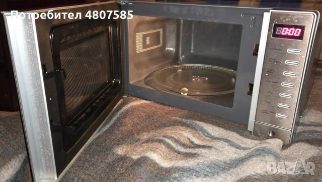 Продавам микровълнова BREVILLE 