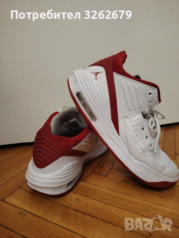 Nike jordan max aura 5 оригинални размер 44.5, снимка 2 - Маратонки - 54709298