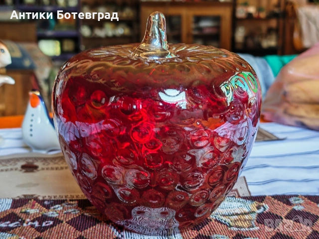 Много красива стъклена Ягода , снимка 7 - Антикварни и старинни предмети - 54714072
