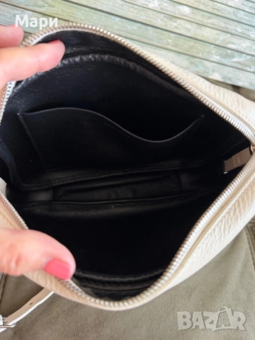 Оригинална Кожена Чанта Balenciaga , снимка 5 - Чанти - 55183364