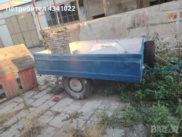 Продавам ремарке руско оригинално, Жигула има стопове и заден капак