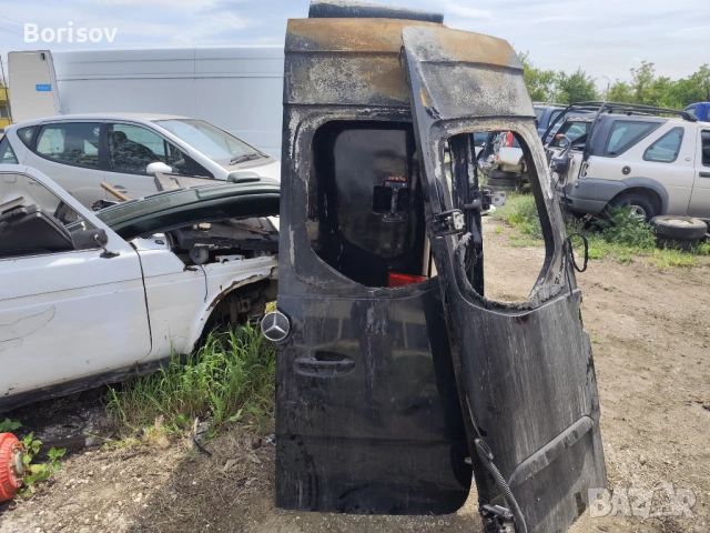 Задни врати Мерцедес Спринтер, снимка 3 - Части - 54356675
