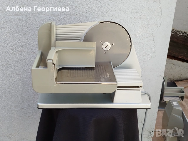 Слайс машина GRAEF - 130 W, снимка 5 - Кухненски роботи - 55261349