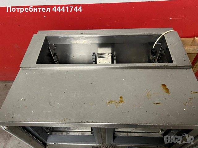 Хладилен шкаф със салатен бар с 2 врати в много добро състояние, снимка 5 - Обзавеждане на кухня - 54997846
