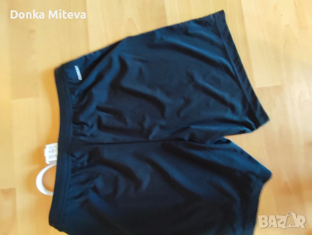къси панталони adidas номер М чисто нови без етикет , снимка 6 - Панталони - 54603633