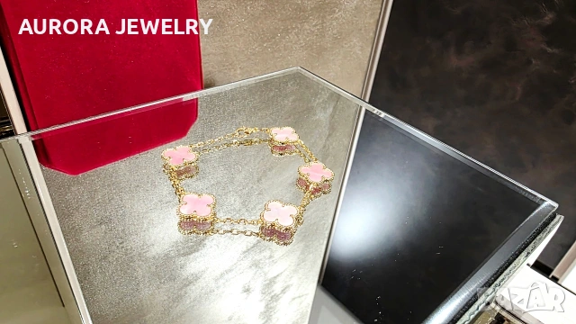 Van Cleef & Arpels VCA 5 Motifs Gold Pink Opal Vintage Alhambra Дамска Гривна, снимка 3 - Гривни - 54639277