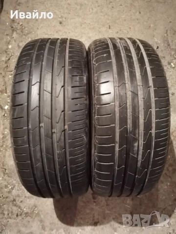 Продавам 2 броя летни гуми 225.50.17 на 1 сезон дот 2021 Hankook 