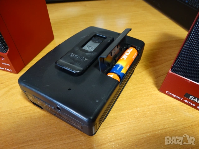SONY WM-FX12 и SABA CAS 3 ..., снимка 9 - Радиокасетофони, транзистори - 54890624