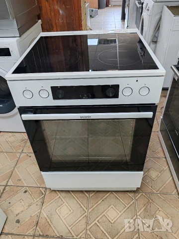 Свободно стояща печка с керамичен плот Gorenje с 2 години гаранция! 