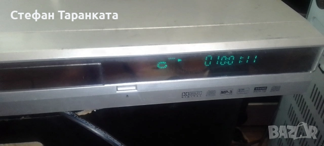 DVD player , снимка 4 - Плейъри, домашно кино, прожектори - 54718055