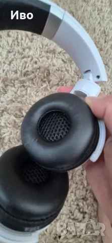 JBL безжични слушалки , снимка 3 - Безжични слушалки - 55668299