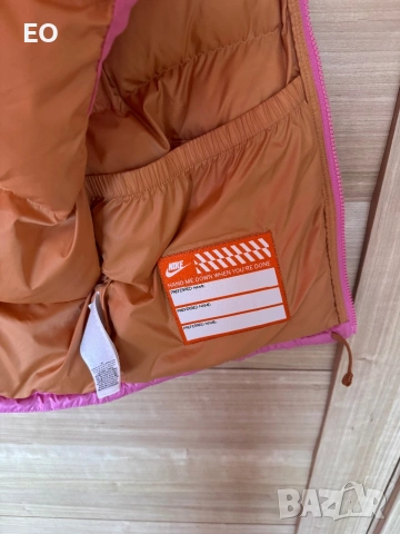 Детска грейка Nike 137-147 см(M), снимка 4 - Детски якета и елеци - 54414077