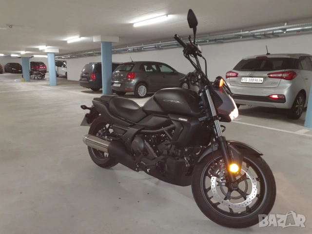 Продавам honda CTX 700 D категория А2, снимка 3 - Мотоциклети и мототехника - 54369951