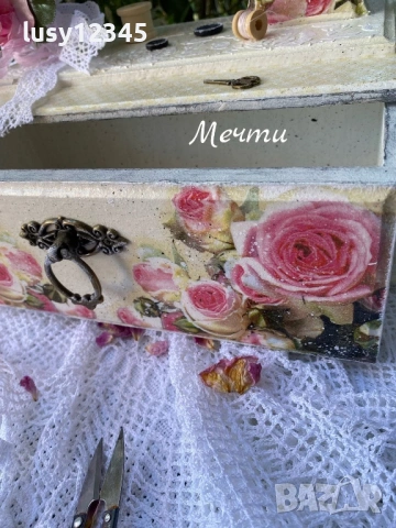 Рози, рози, рози…💗💗💗 Кутия шевна машина!, снимка 10 - Декорация за дома - 54930549