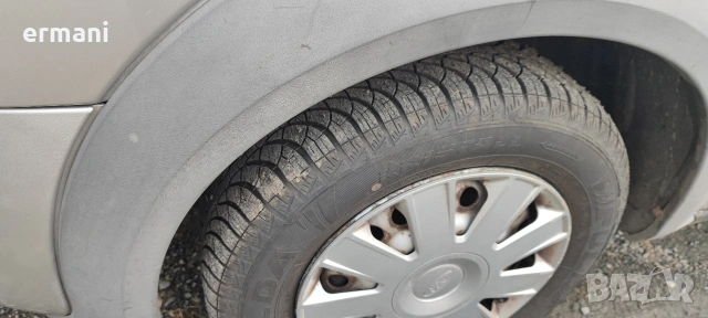 Ford Connect 1.8 d, снимка 8 - Автомобили и джипове - 54745658