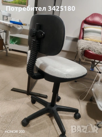 Стол за козметик или педикюрист , снимка 2 - Маникюр и педикюр - 54110299