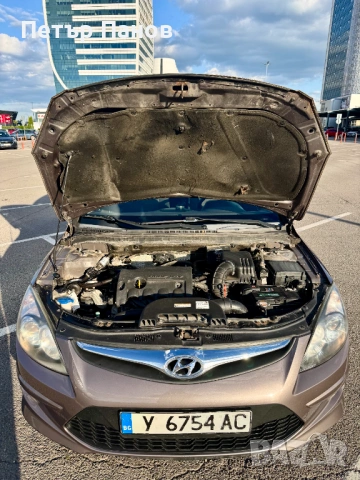 Hyundai i30 1.6 бензин/газ 126к.с., снимка 15 - Автомобили и джипове - 54752039
