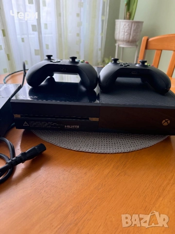 Xbox One + 2 контролера + захранване, снимка 7 - Xbox конзоли - 54388641