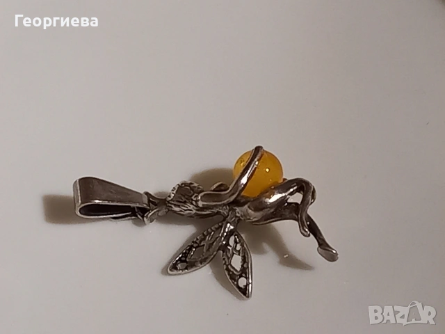 Две сребърни висулки с кехлибар , снимка 6 - Колиета, медальони, синджири - 54826572