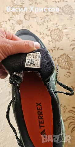 Спортни обувки Adidas, снимка 4 - Маратонки - 54247418