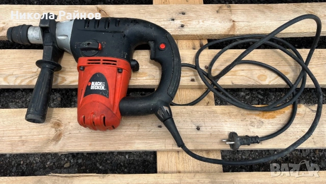 SDS перфоратор Black&Decker KD1001K-1000W, снимка 2 - Перфоратори - 54819975