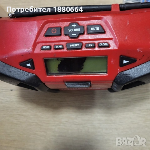 Радио MILWAUKEE 12V, снимка 2 - Други инструменти - 54749882