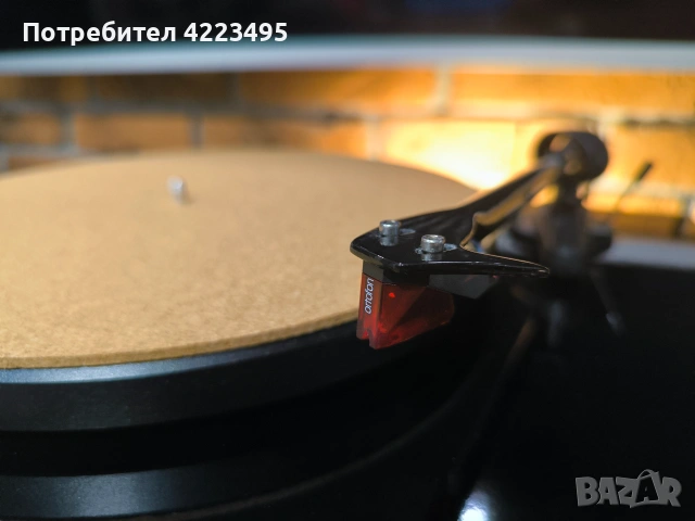 Грамофон Pro-Ject - Debut E Carbon, снимка 2 - Грамофони - 55049655